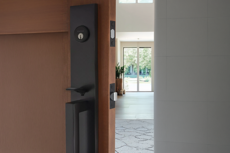 entry handle set installation by locksmith in Austin TX
