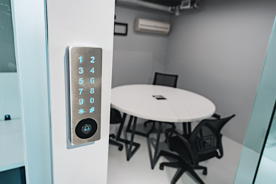 office lockout locksmith service in Austin TX