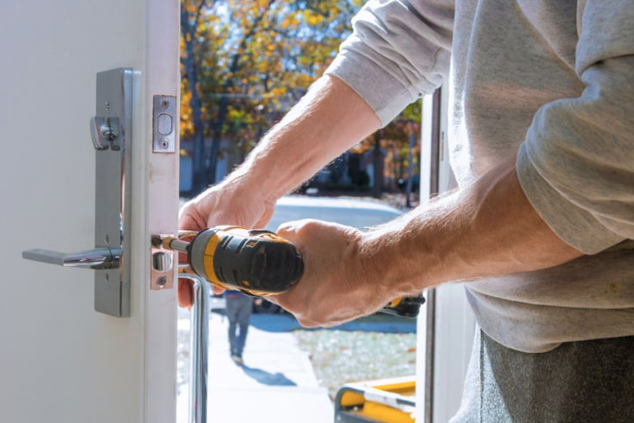 residential lock repair on front door in Austin TX