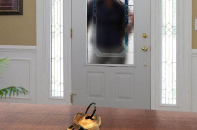 home locksmith replacing deadbolt in Austin Texas